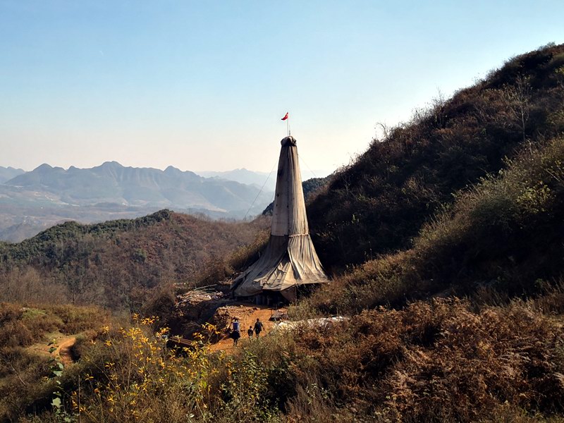 再出發(fā)，亮巖
